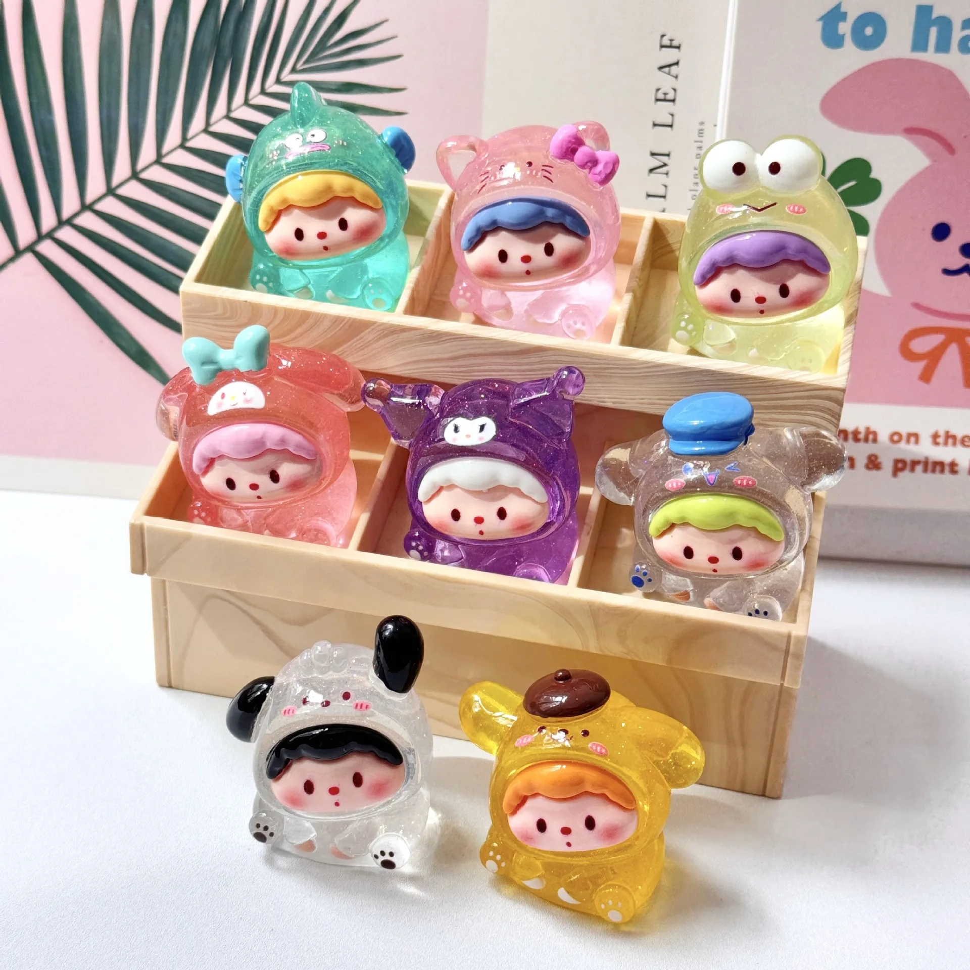 8PCS/SET HIGH transparan GLITTER lucu SANRIO DIY DIY ornamen DESKTOP boneka ORNAMENT kecil RESIN mainan hadiah anak-anak