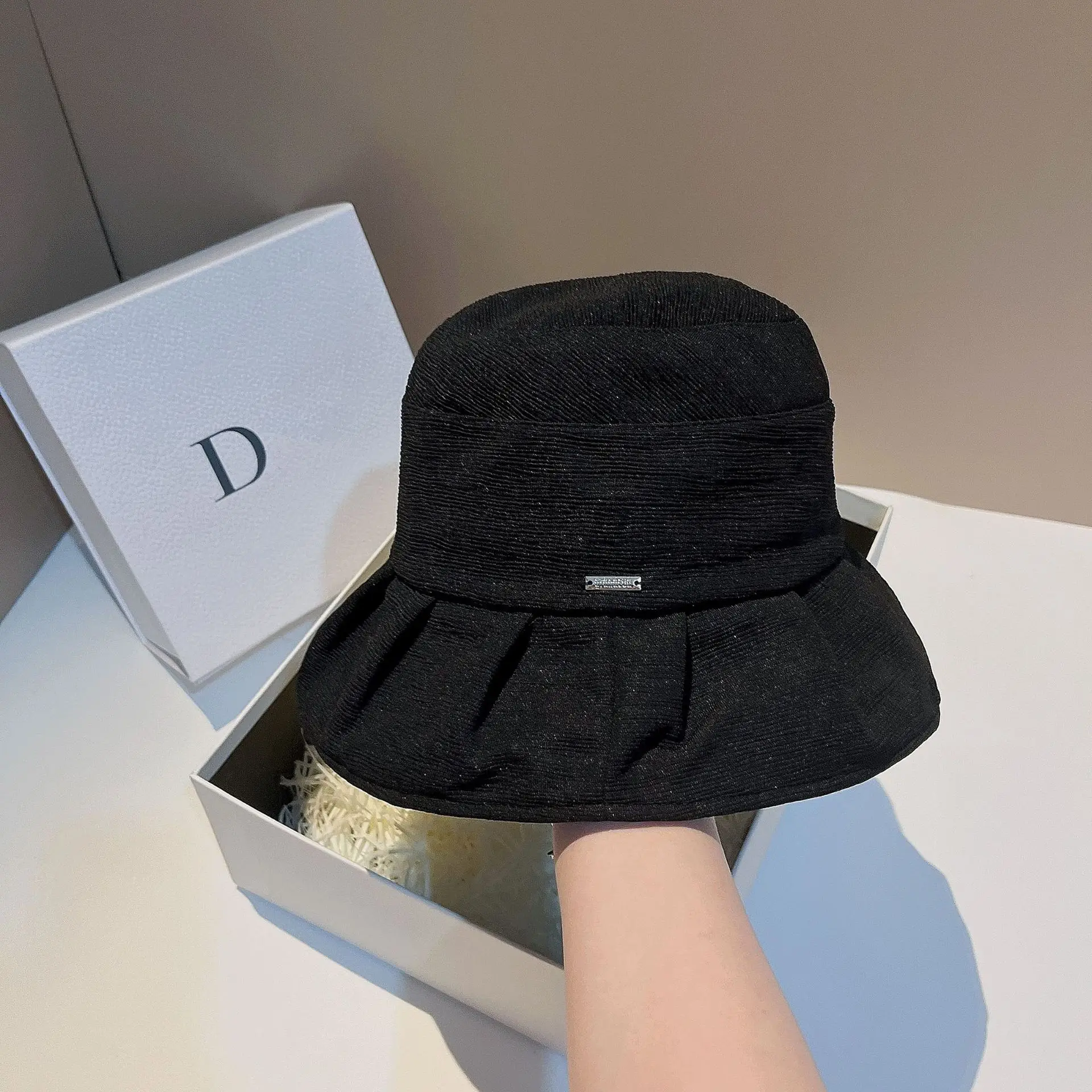 قبعة دلو أنيقة ذات ثنيات - تصميم حافة أوراق اللوتس لربيع الخريف، قبعة حوض واسعة الحواف لملابس نسائية غير رسمية