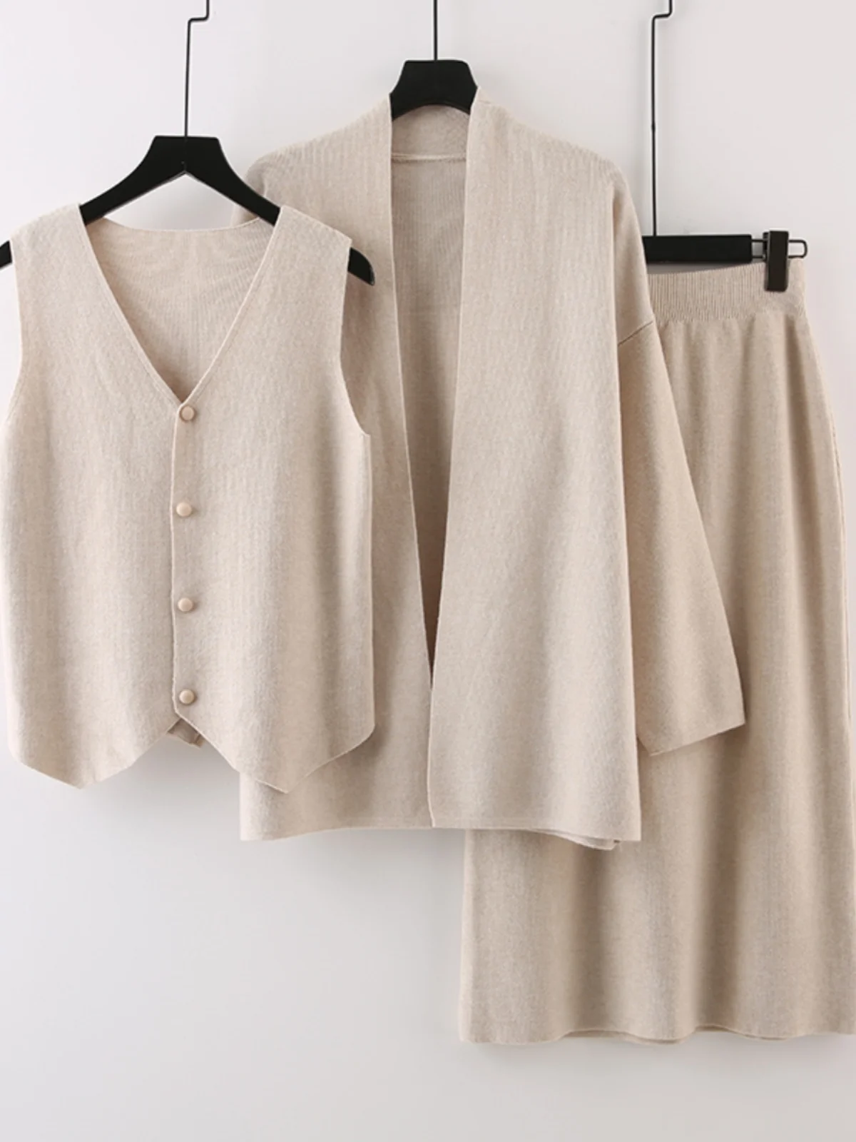 

Fashionable Youthful Three-Piece Set Women's Autumn Winter Korean Style V-Neck Sweater Cardigan Vest Skirt Ensemble