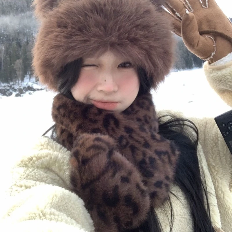 

Retro Leopard Print Bucket Hat Women Fashion Furry Scarf Faux Fur Warm Winter Ear Protection Plush Mongolian Hat Scarf Girls