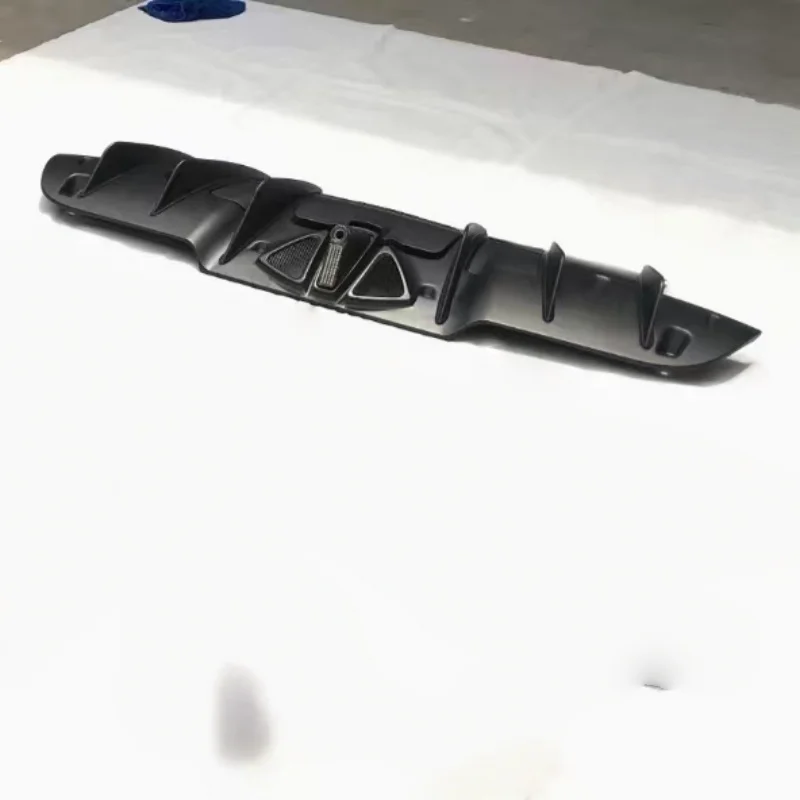 Lightweight Dry Carbon Fiber Rear Lip Body Kit for Ferrari 488 GTB GTS Upgrade, Rear Diffuser Capristo Style air Kit