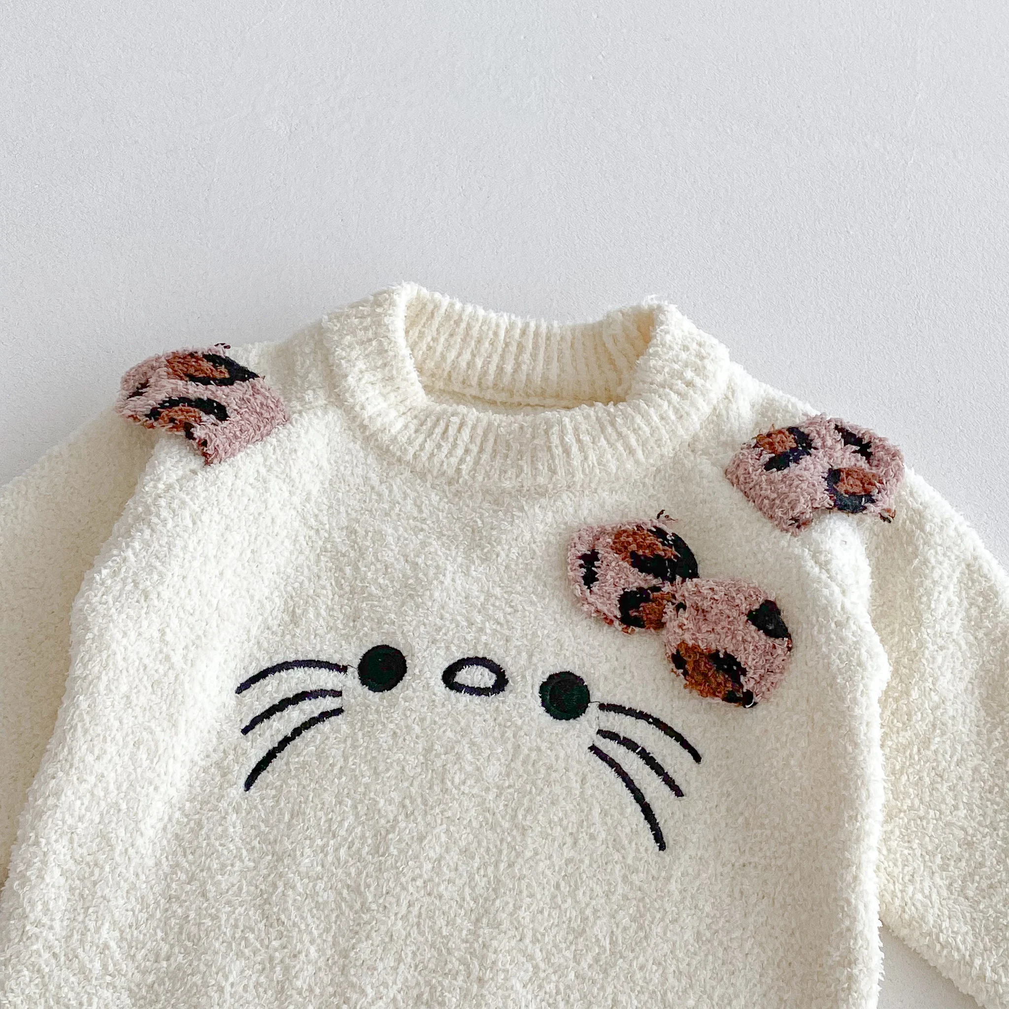 Trendiges, weiches Strickpullover-Set im koreanischen Stil für Mädchen, Baby-Hose mit Leopardenmuster und ausgestelltem Bein, modisches zweiteiliges Outfit. – Detail 5