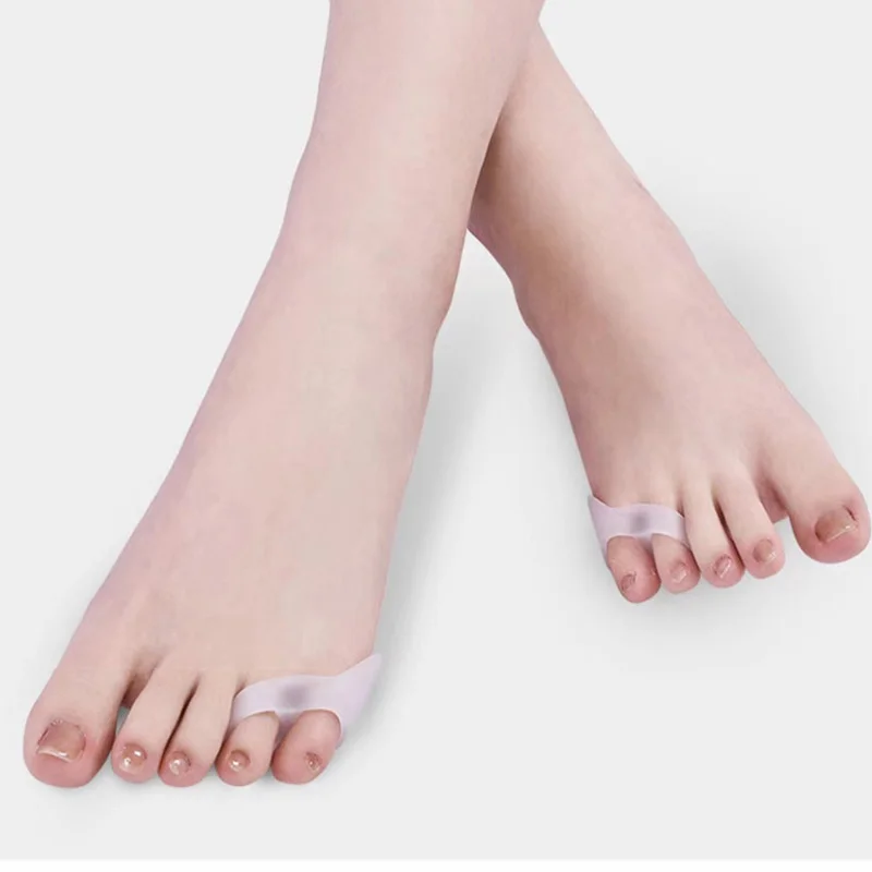 1 Pair Silicone Gel Foot Fingers Two Hole Toe Separator Thumb Valgus Protector Bunion Adjuster Bunionette Pads