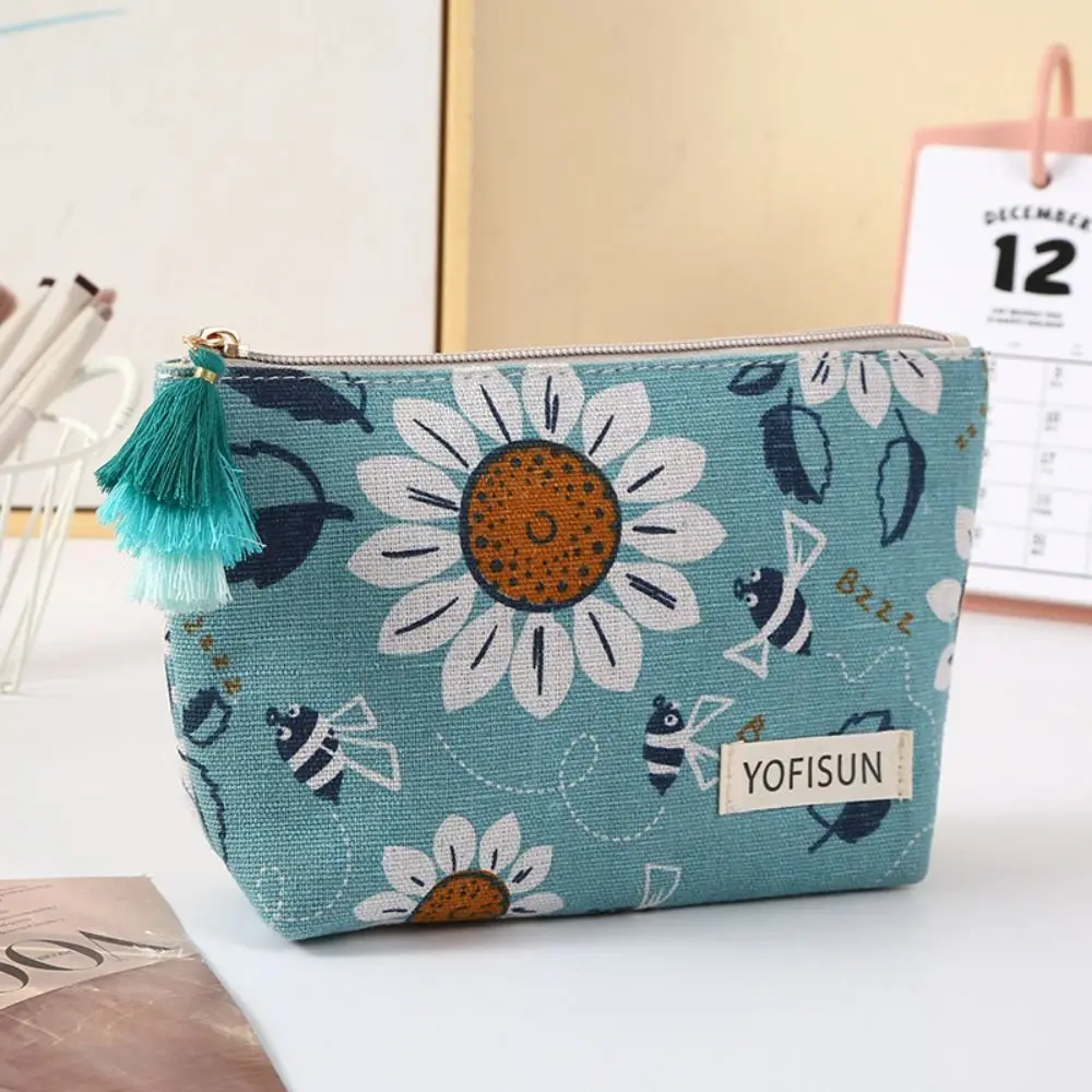 Vintage Floral Print Cosmetic Bag with Tassel Multi-purpose Jewelry Storage Bag Zipper Portable Zipper Toiletry Organizer Gifts