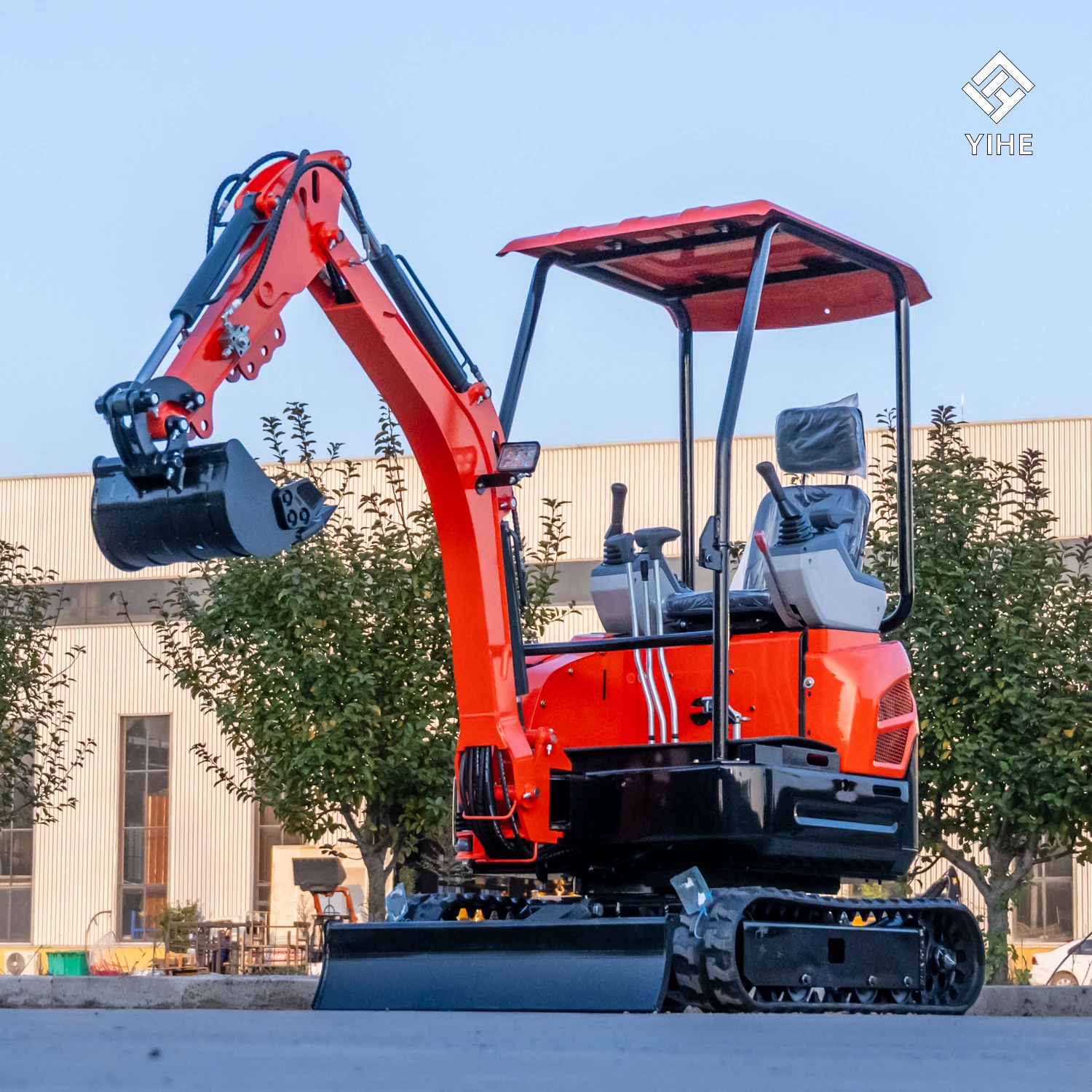 1.5 Ton Mini Excavator with Kubota Engine Compact Crawler Digger with Dozer Blade for Digging Trenching Construction