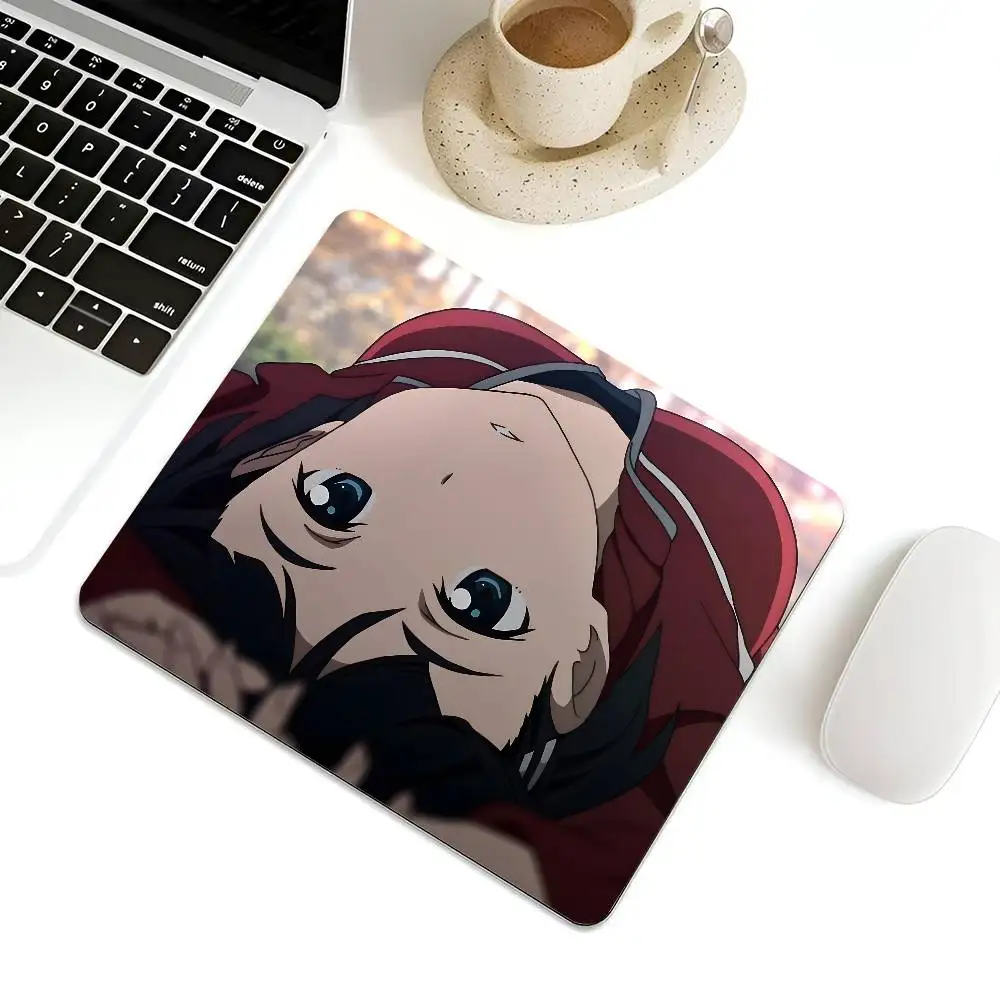 Suguha Kirigaya Sword Art Online Mousepad Small LockEdge Mouse Pad For Gamers Computer Desk Pad Rectangular Anti-slip Rubber