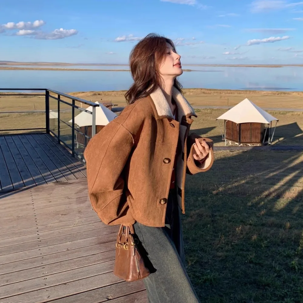 

Women's Autumn and Winter Jackets: Maillard Color Retro-style Top, Double-sided Wear with Thick Short Lambskin Suede Coat