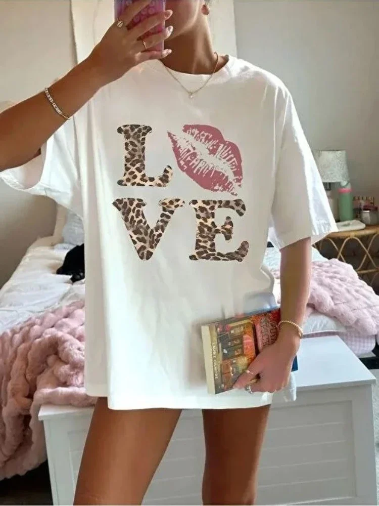 

Summer New Fashion American Fun Leopard Love Pattern Print Premium Men's Short Sleeve Crew Neck Comfortable Loose T-Shirt