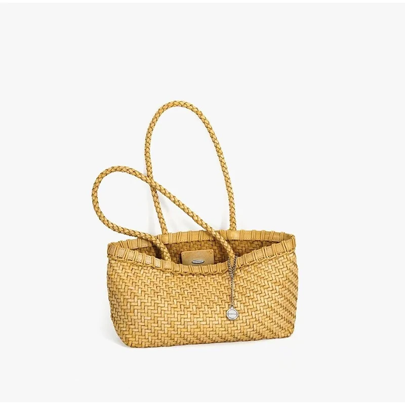 Koreanisches Nischendesign: Geflochtener Marktkorb als Schultertasche, vielseitige Damenhandtasche mit Canvas-Innentasche, Sommer-Strohtasche – Detail 11