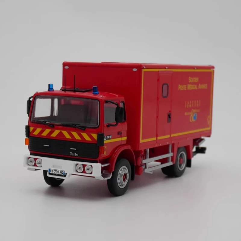 

IXO Diecast 1:43 Scale VI G230 Fire Engine Alloy Truck Model Finished Product Simulation Toy Collection Static Model Ornament