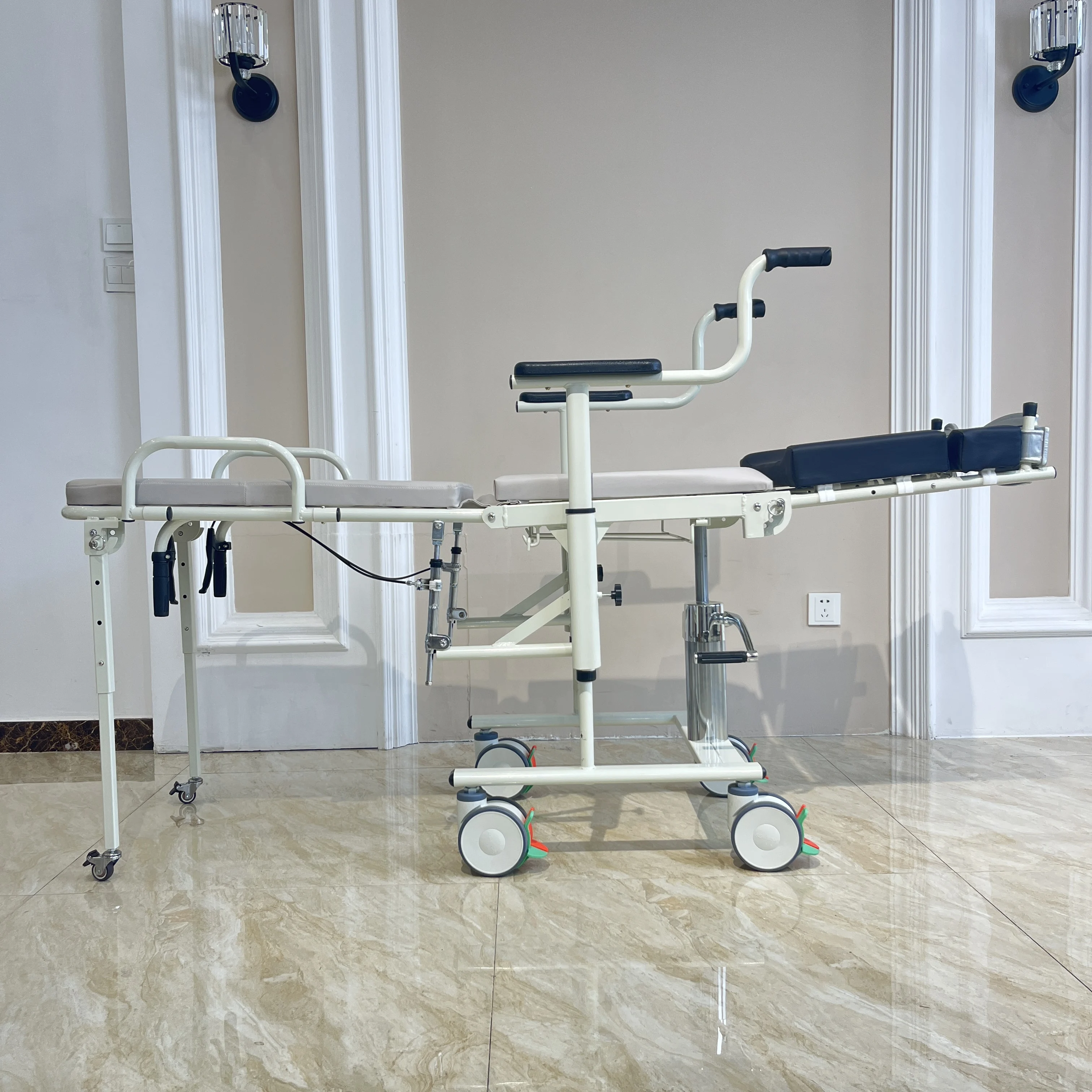 Hydraulische hefstoel voor ouderenzorg, toilet, douche, patiëntenverplaatsing, verstelbaar, lichtgewicht, badkamerveiligheidsuitrusting