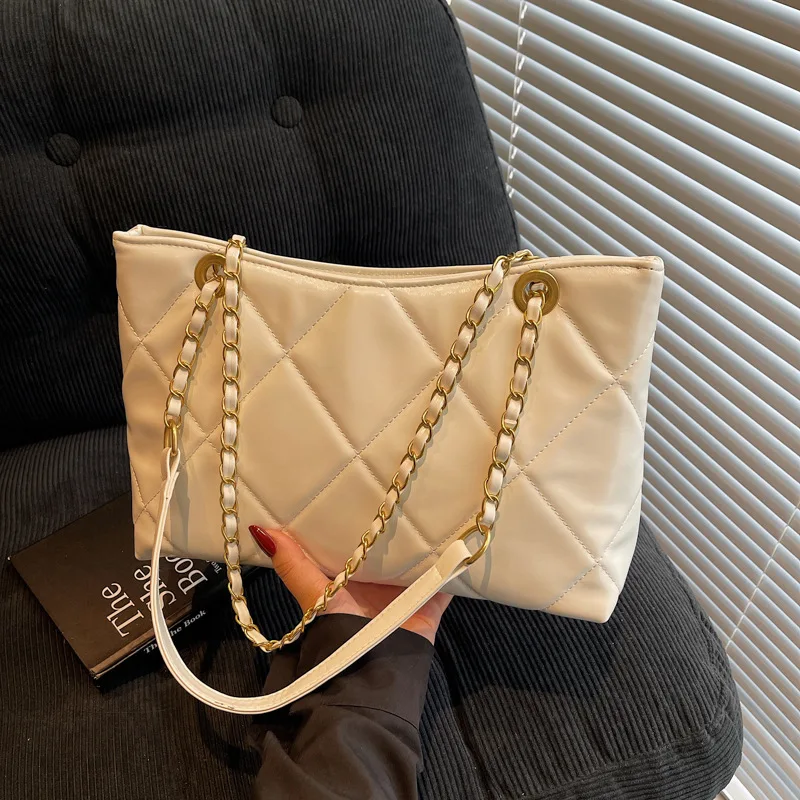 

2025 Модная однотонная женская сумка-тоут, просторная корейская сумка подмышками, минималистичная сумка через плечо для повседневного использования и повседневного использования