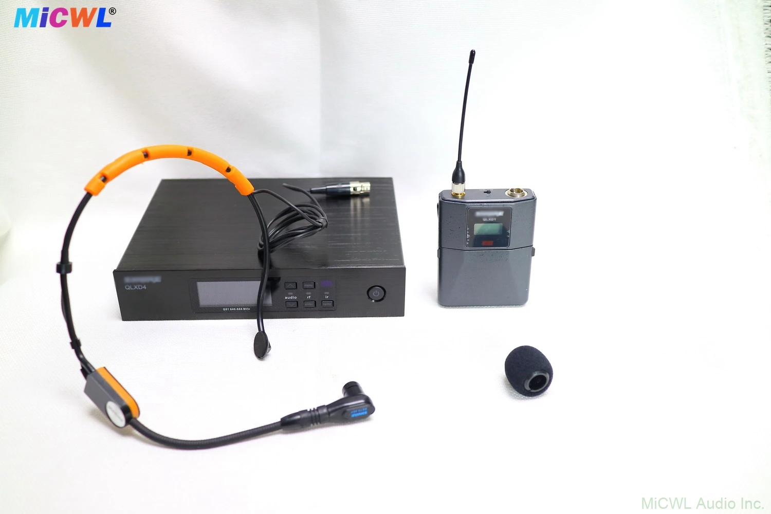 Axint QLXD14 with SM35 Headset Wireless Microphone System Cardioid Beta98 Capsule Core QLXD1 BodyPack QLXD4 Receiver