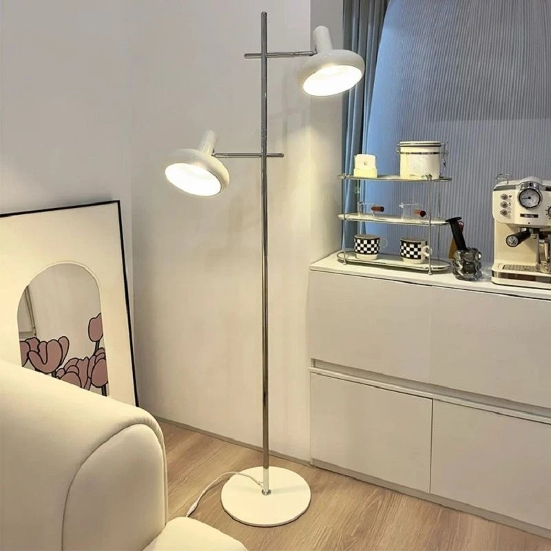 

Medieval cream double-headed floor lamp, Nordic bedroom bedside lamp next to the sofa in the living room, light luxury vertical