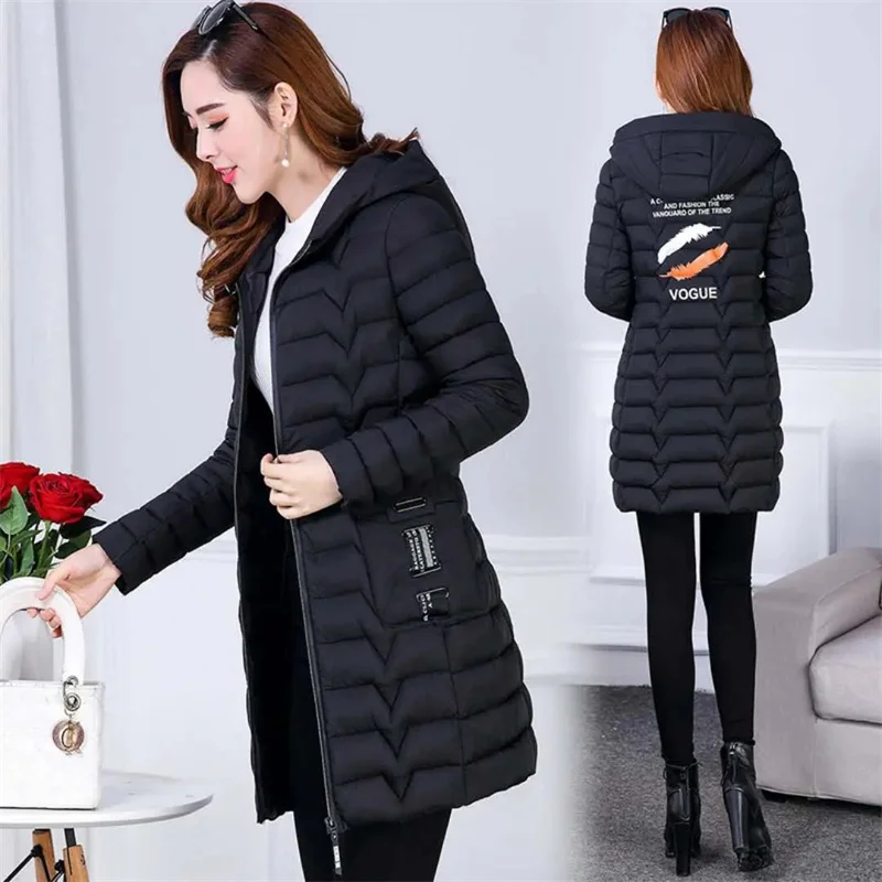 2025 Winter New Light Cotton-Padded Jacket Female Long Korean Down Coat Women Parkas Large Size Middle-Aged Mother Outwear Tops