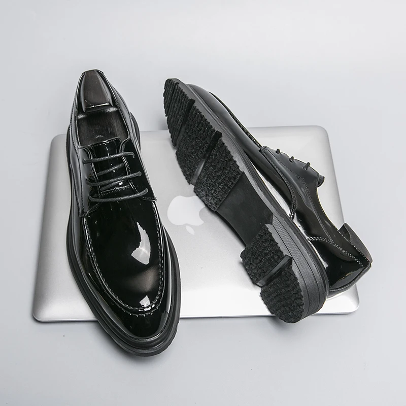 2024 Men\'s Fashion Social Shoes Wedding Shoes Men Derby Shoes Patent Leather Men Casual shoes Black Prom Men Dress Leather Shoes