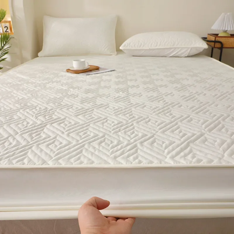 Explosive padded waterproof mattress three-piece set single-piece mattress mattress protective cover urine-proof sheet wholesale