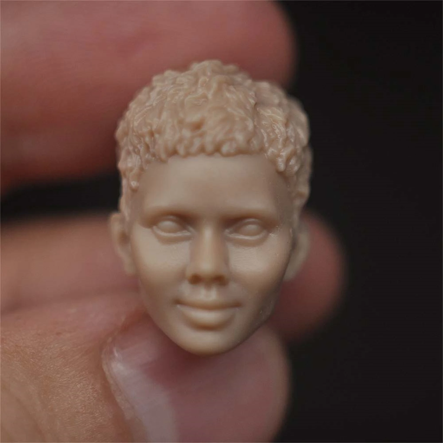 1/12 Scale Unpainted Halle Berry Storm Girl Head Carved Fit for 6'' SHF Action Figure Body