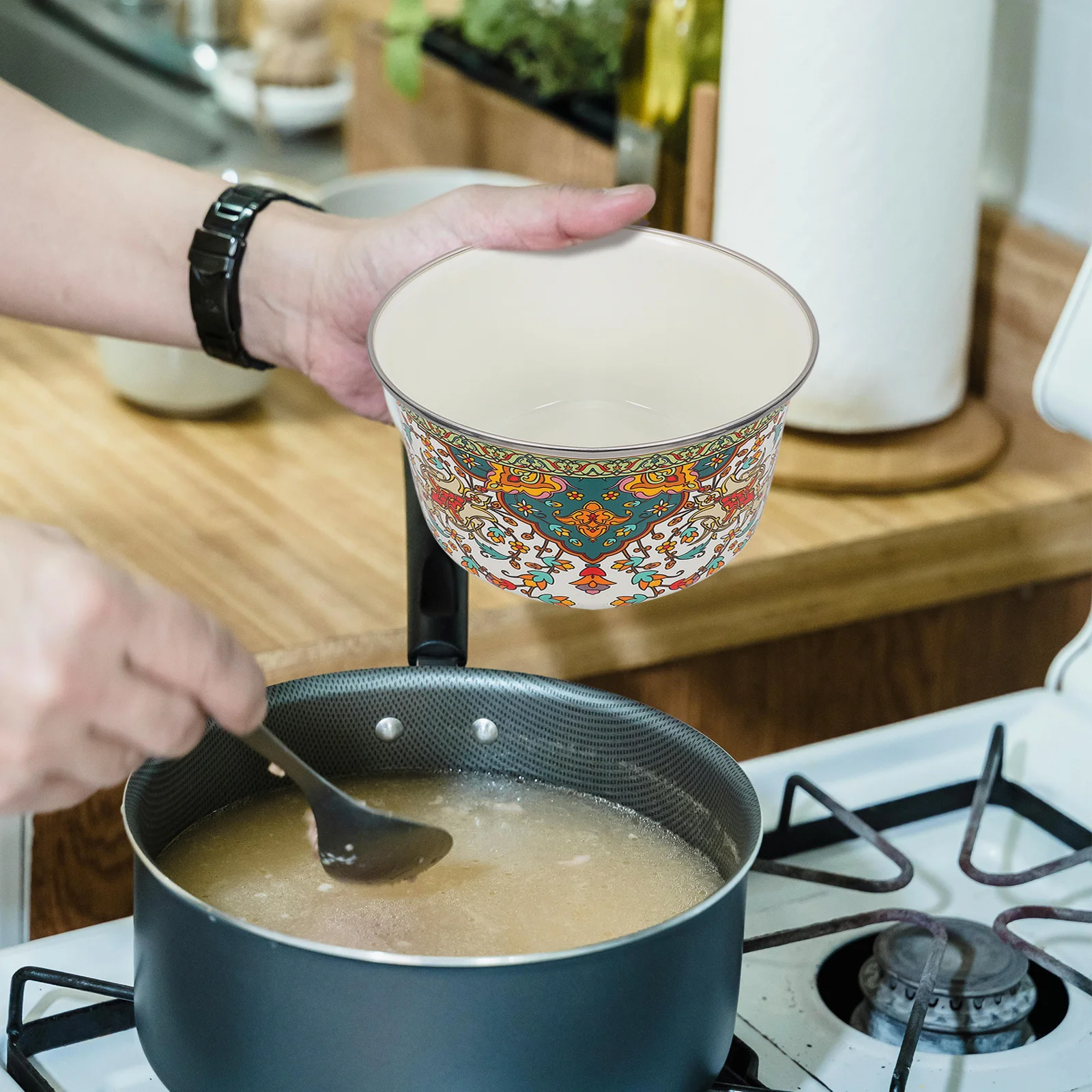 

5Pcs Enamel Soup Bowls Lidded Fresh Keeping Multi Use Food Storage Bowls Kitchen Supplies Enamel Bowl Food Containers