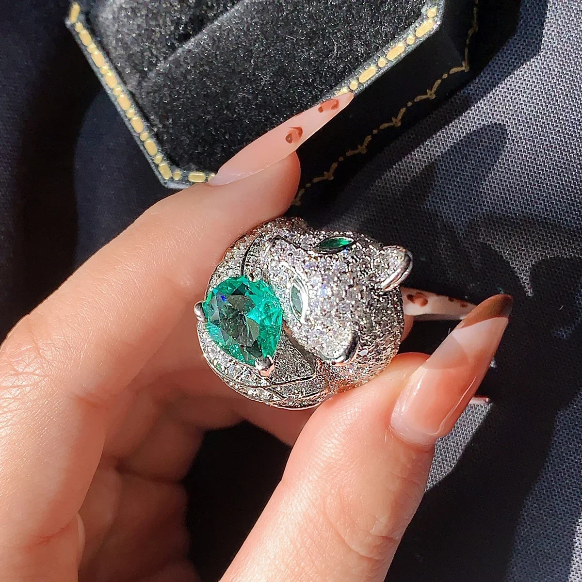 Creative Leopard Head with Green Eyes Stud Ring For Women 925 Silver Micro Paved with CZ Stone Animal Earring Jewelry Fox Ring