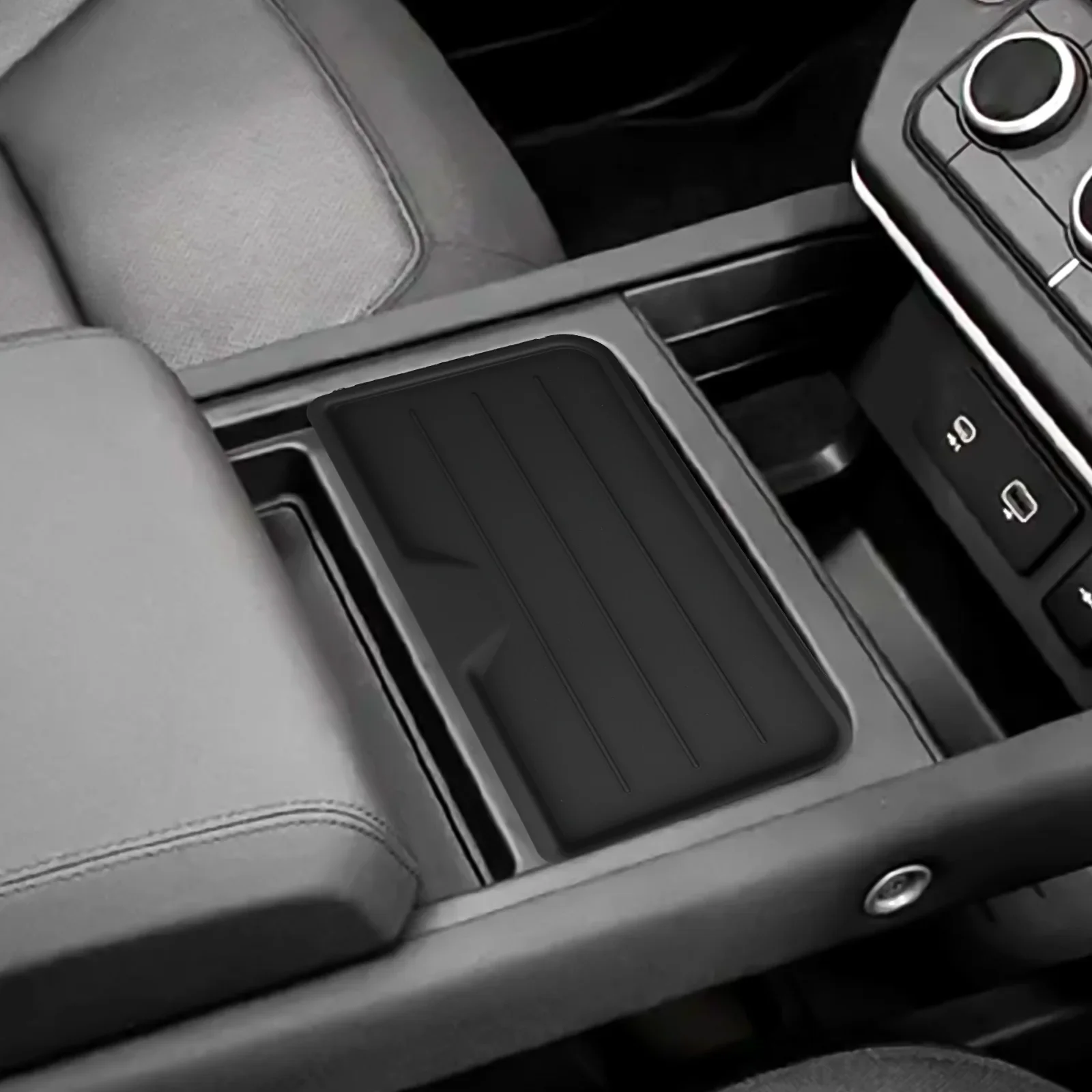 

Cup Holder Cover Coin Tray LR131904 For Land Rover For Defender L663 Storage Cup Bottle Holder Car Interiors Accessories
