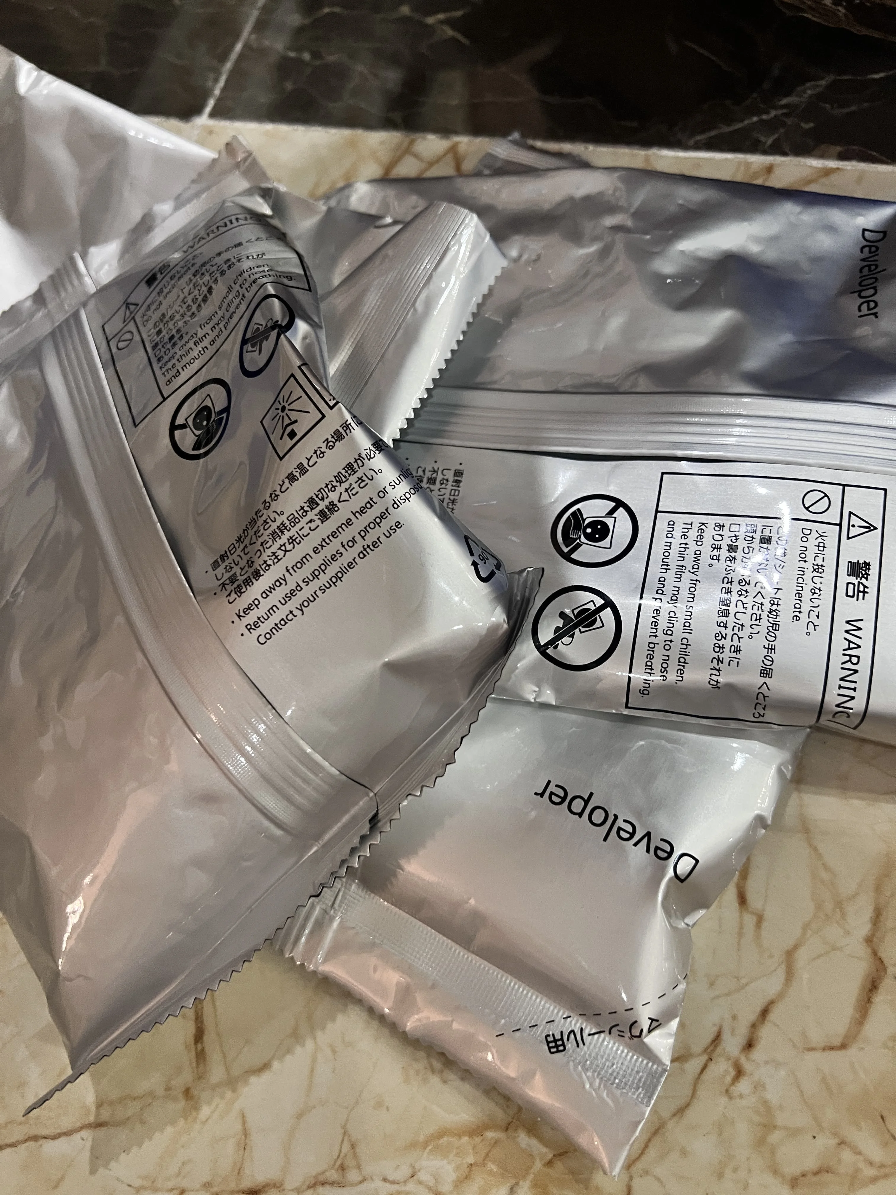 

1pcs Developer Powder KCMY For Xerox DC240 242 C75 J75 C70 C60 500 7550 6500 550 5065 7600 700 550 560 5580 6680 7780 6550 C7550