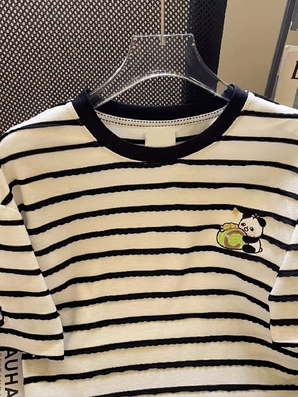 

plus Size 2300 Pounds Black White Striped Embroidered Panda Half Sleeve T-Shirt Summer Korean Style Short Sleeve Top for Women