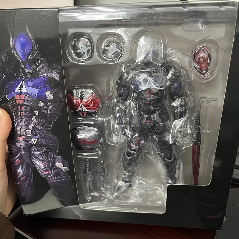 Revoltech Yamaguchi Black Panther Figure 024 Batman Arkham Knight Figure King of Wakanda Action Figure Model PVC Doll Toy Gifts