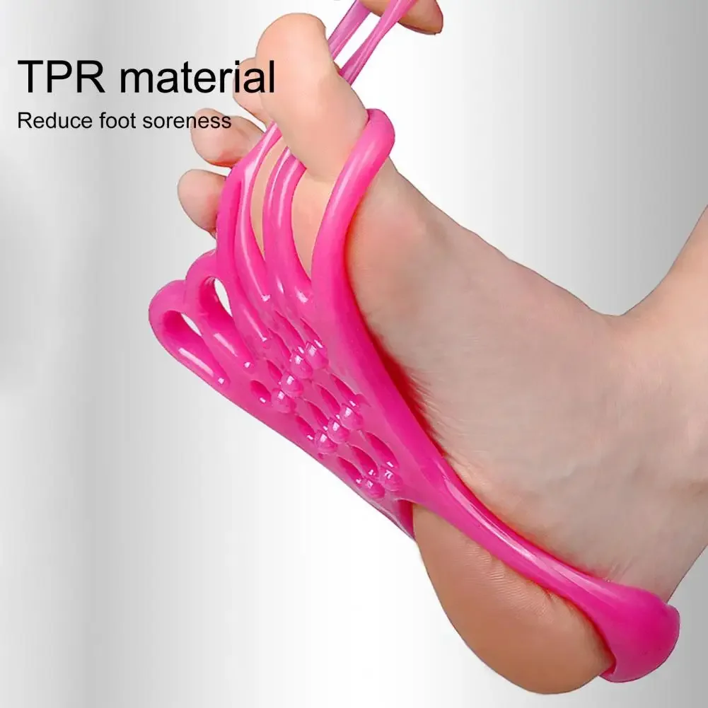 A Pair of Pinched Toe Trainers Thumb Valgus Orthotics Arch Yoga Foot Muscle Relaxation Foot Massage Stretching Strap