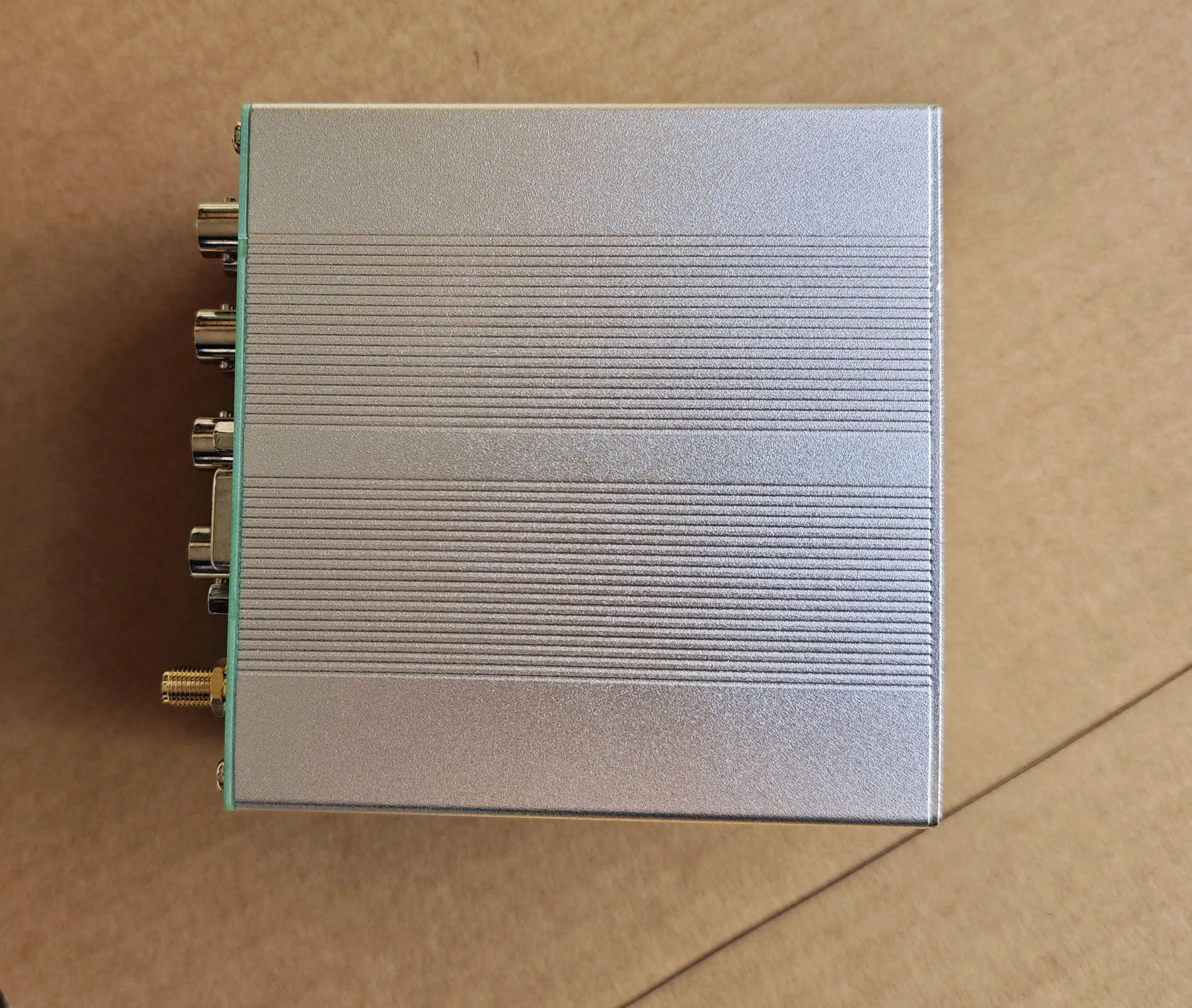 GNSSDO 10M 1PPS GNSS Disciplined Oscillator Beidou GPSDO 4-Channel Output