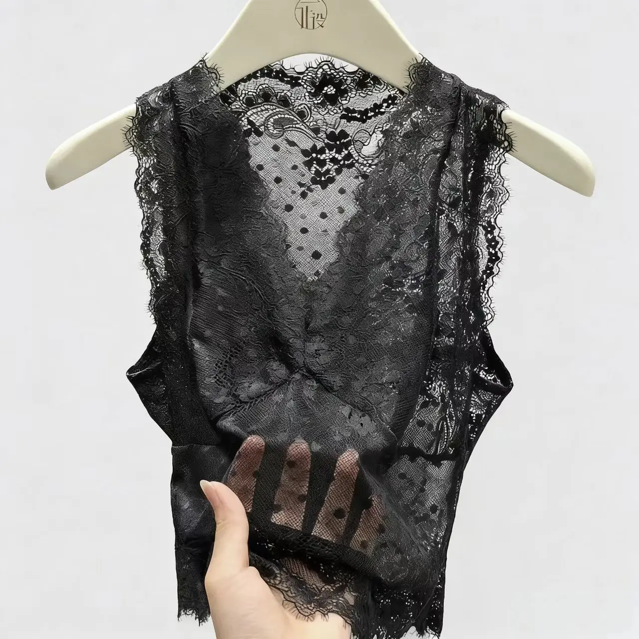 Women's White Lace Sleeveless Vest - Sheer Floral Mesh Layering Top for Elegant Outfits
