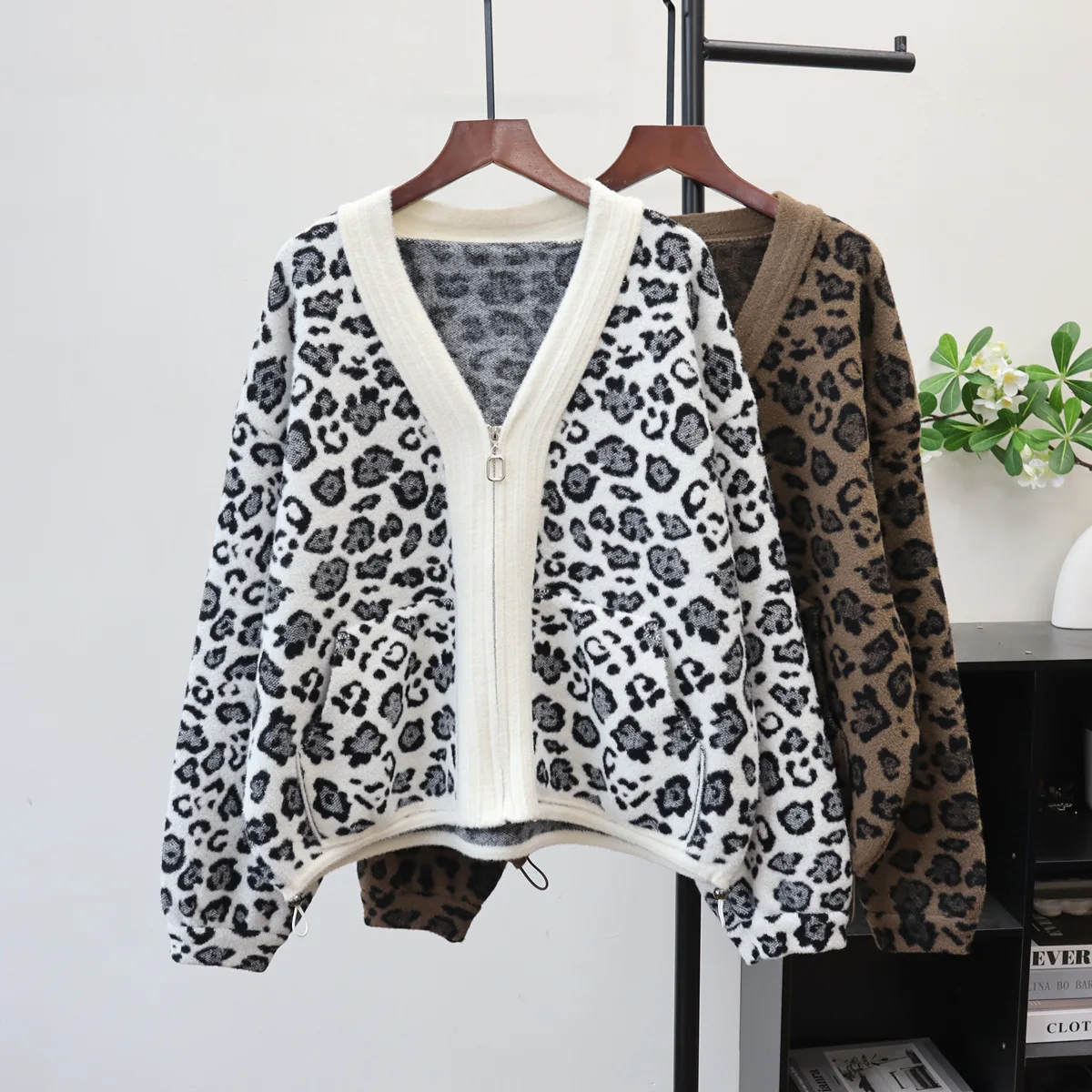 

Женский леопардовый кардиган, свитера, вязаные джемперы, v-образный вырез, шнурок, подол, длинный рукав, молния, свободные элегантные повседневные осень-зима 2025
