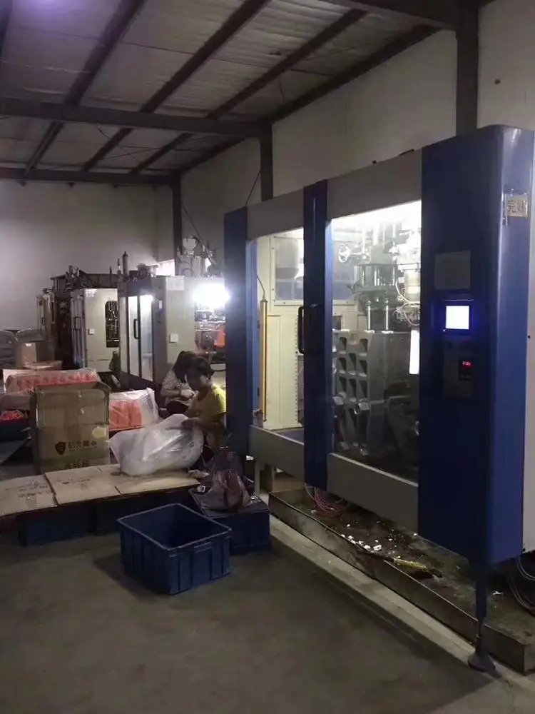 Used blow molding machine cheap price for sale