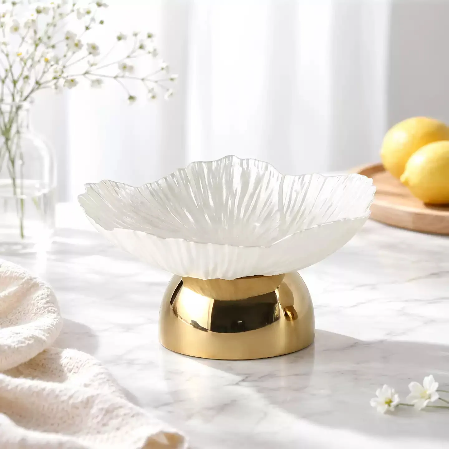 French fruit plate, high-end light luxury fruit basket, high-footed household living room, tea table and food plate