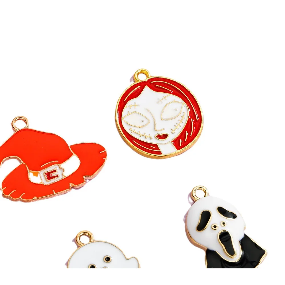 إكسسوارات كرتونية فريدة من نوعها من سبيكة الهالوين، ومهرجان الأشباح، والشيطان الصغير، ورأس اليقطين، ومجوهرات الساحرة