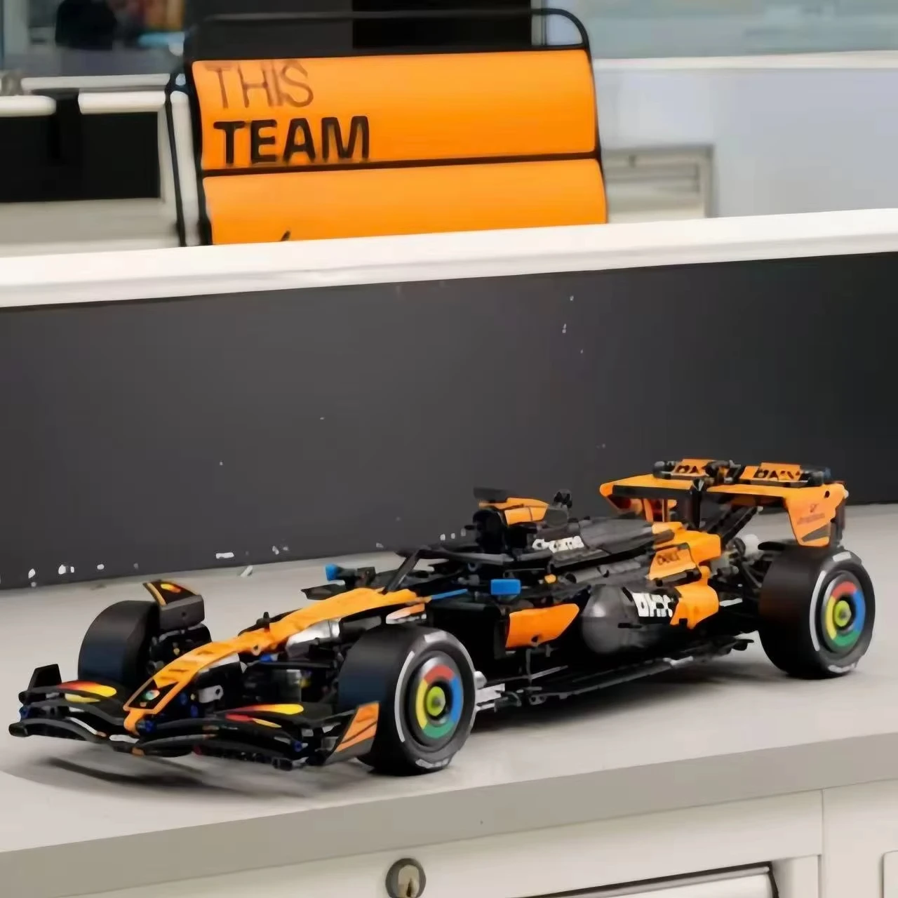 nouveau-2026-–-ensemble-de-blocs-de-construction-technique-mclaren-diy-1675-pieces-–-supercar-a-construire-–-jouet-educatif-–-modele-d'exposition-–-cadeau-d'anniversaire-pour-enfant