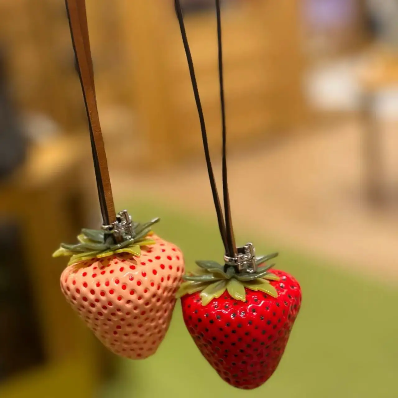 3d-strawberry-pendant-car-hanging-ornament-fresh-fruit-color-block-keychain-for-bag-purse-car-keys