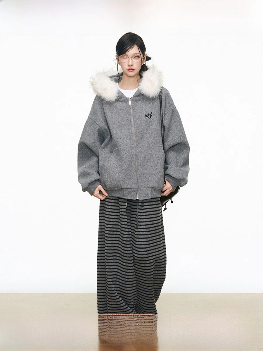 

Женское шерстяное пальто Westayone с меховым воротником, осенняя новинка 2025 года, и утепленные корейские прямые брюки в полоску в стиле Lazy Fit