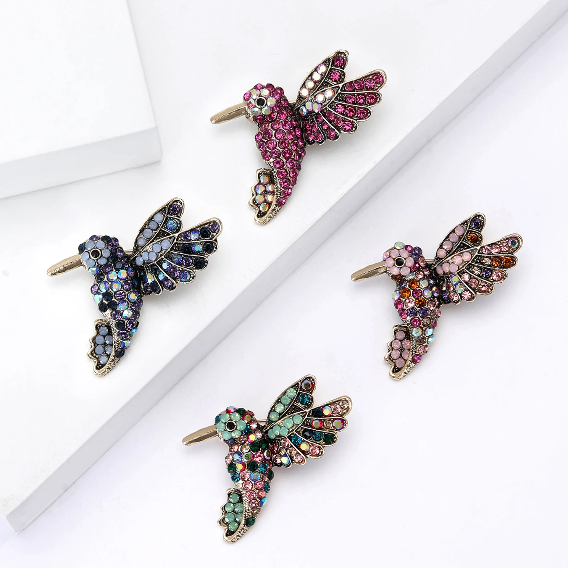 Luxury Rhinestone Hummingbird Brooch For Women Match Men's And Women's Clothing Sweater Corsage Party Jewelry Pin