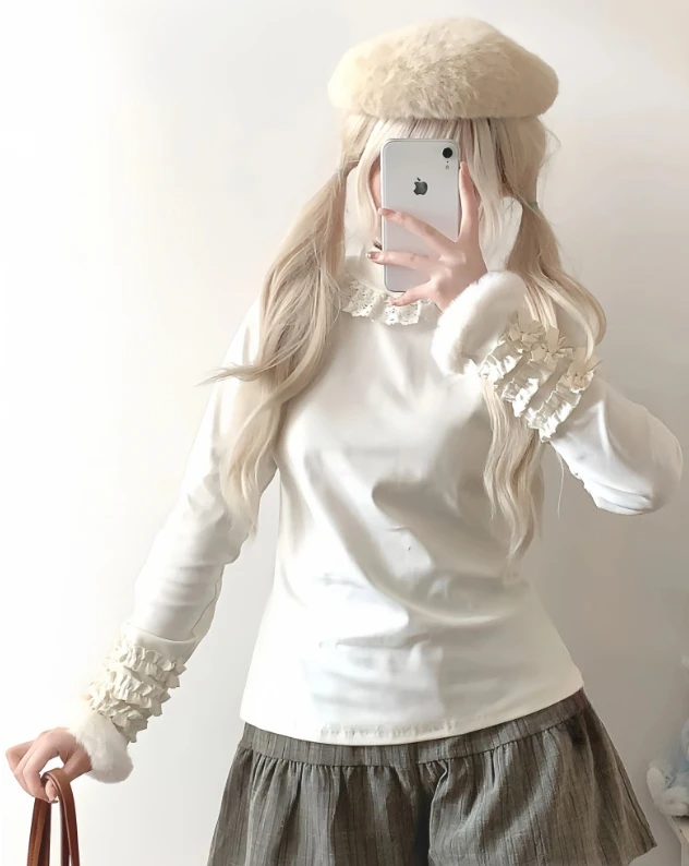 Bluzka Lolita z długim rękawem, pluszowa, ocieplana, jesienno-zimowa, golf, bazowa warstwa, urocza, odmładzająca, uniwersalna, z falbankami.