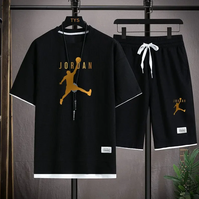 

2026 summer short-sleeved round-neck T-shirt with breathable shorts, a fashionable and casual sports outfit