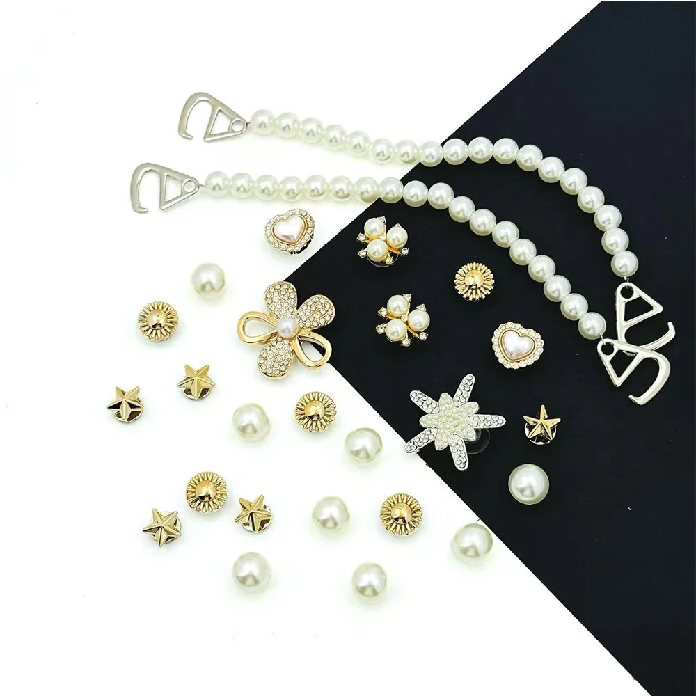 24/26Pcs Fashion Shoe Charms Set for Sandals Clogs Pins Accessories Diamond Flower Pearl Chain Personalized Sneaker Decorations