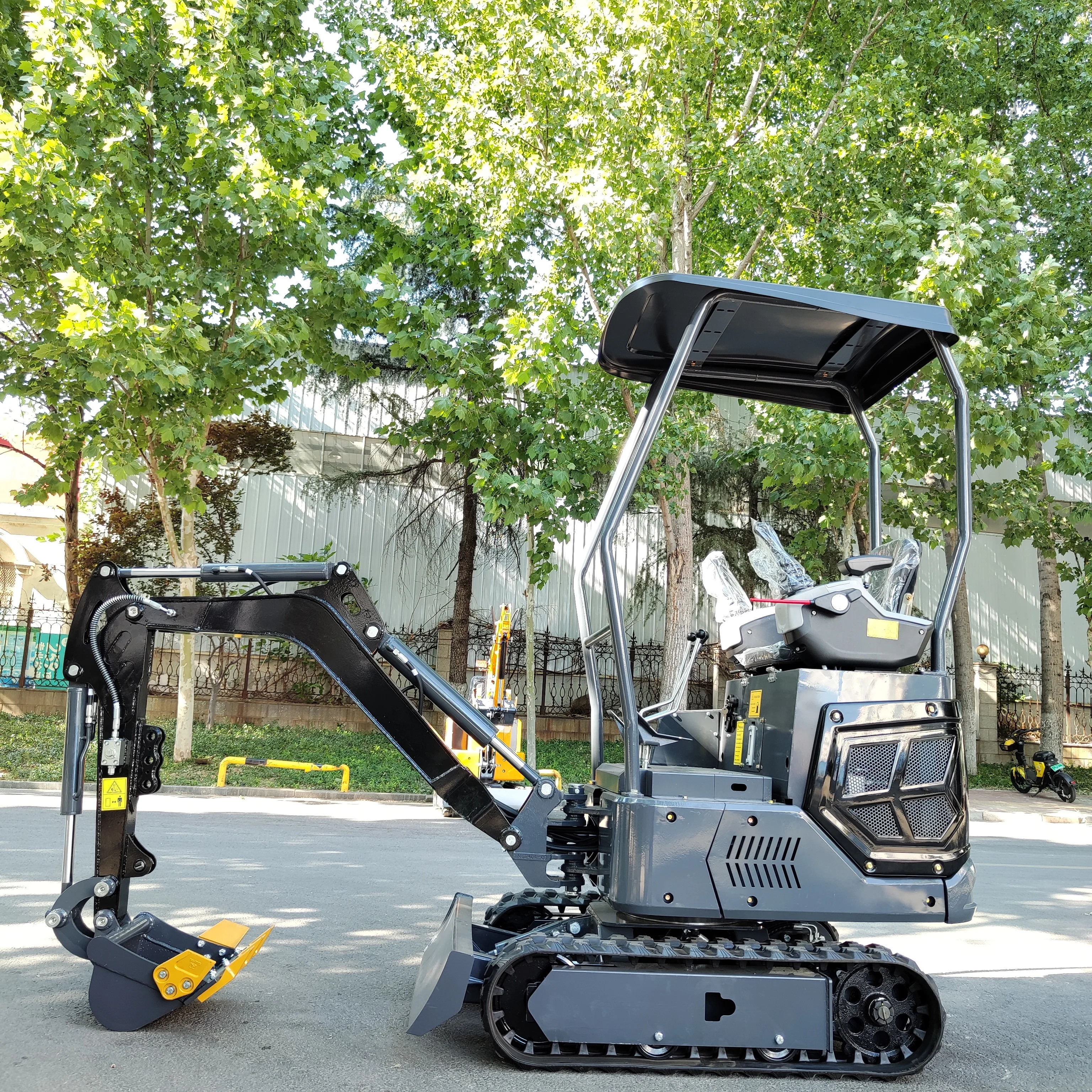 1500 كجم حفارة صغيرة CE اليورو 5 محرك الديزل حفارة مجنزرة الأرض مزرعة استخدام الخنادق حفار صغير 1.5 طن بيع مخصص