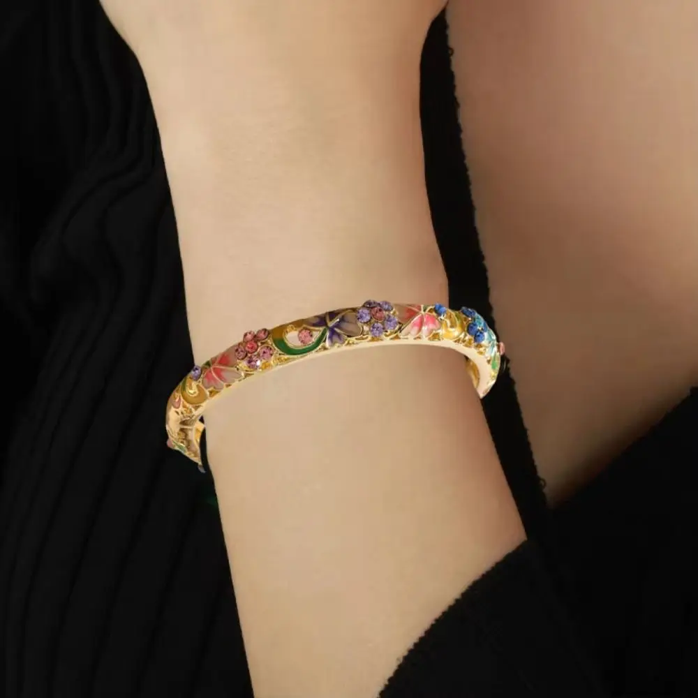 

Double Bangle Vintage Cloisonne Bangle Chinese Classic Hollow Out Flower Bangle Traditional Ethnic Women's Hand Bracelet