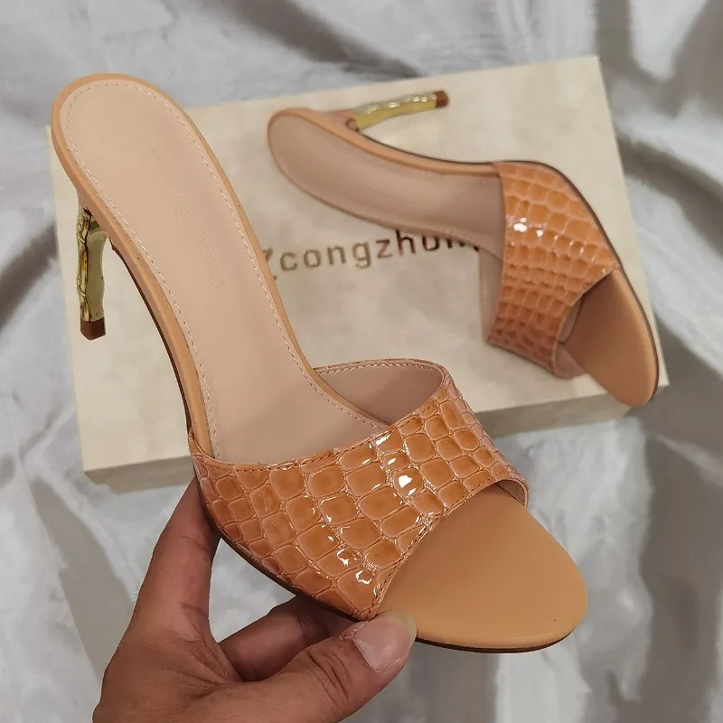 

Сексуальные дизайнерские тапочки на высоком каблуке, женские летние новые шлепанцы с открытым носком, женские туфли-лодочки, модные брендовые вечерние сандалии, женские таконы