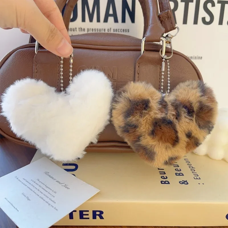 Fluffy Plush Soft Love Keychains Car Bag Heart Pendants Winter Leopard Pattern Soild Color Fashion Pompons Keyrings Accessories