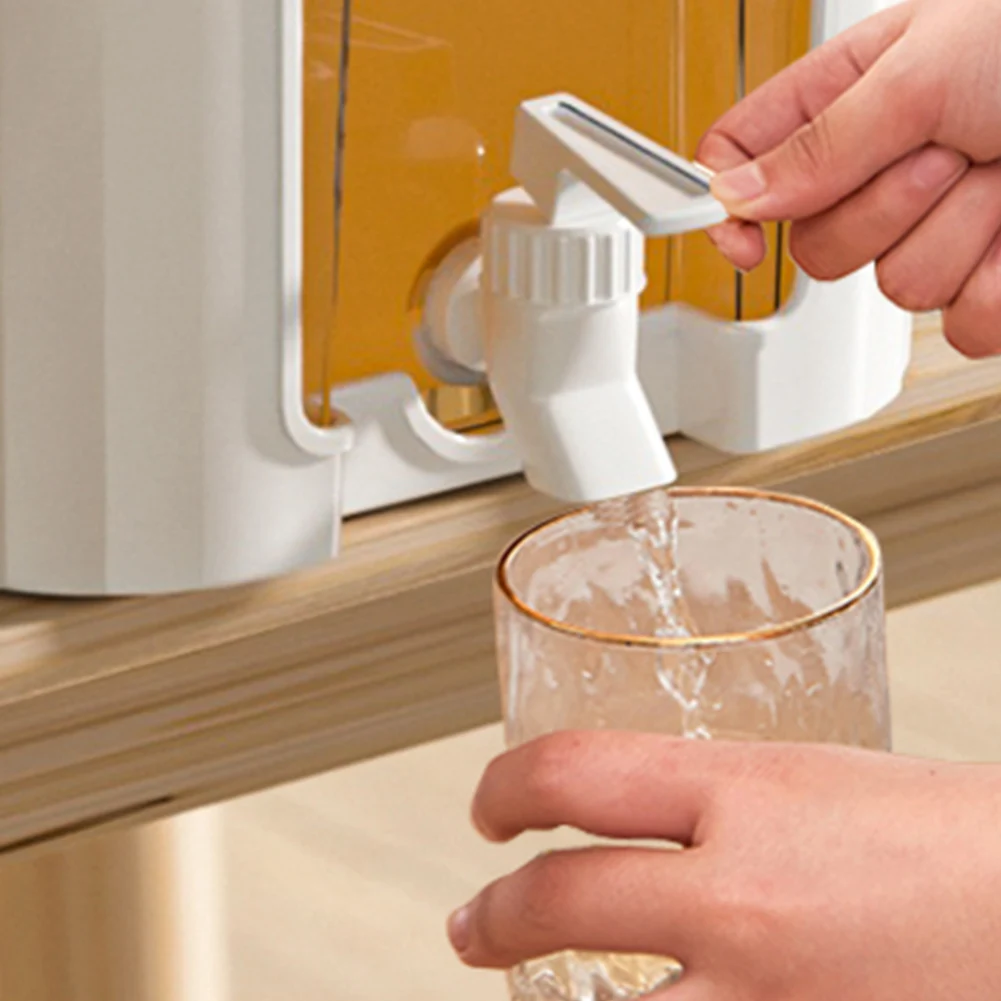 

5L Water Pitcher with Faucet & Bracket Refrigerator Juice Pitcher Cold Water Pitcher for Iced Tea Lemonade Fridge Bar Party