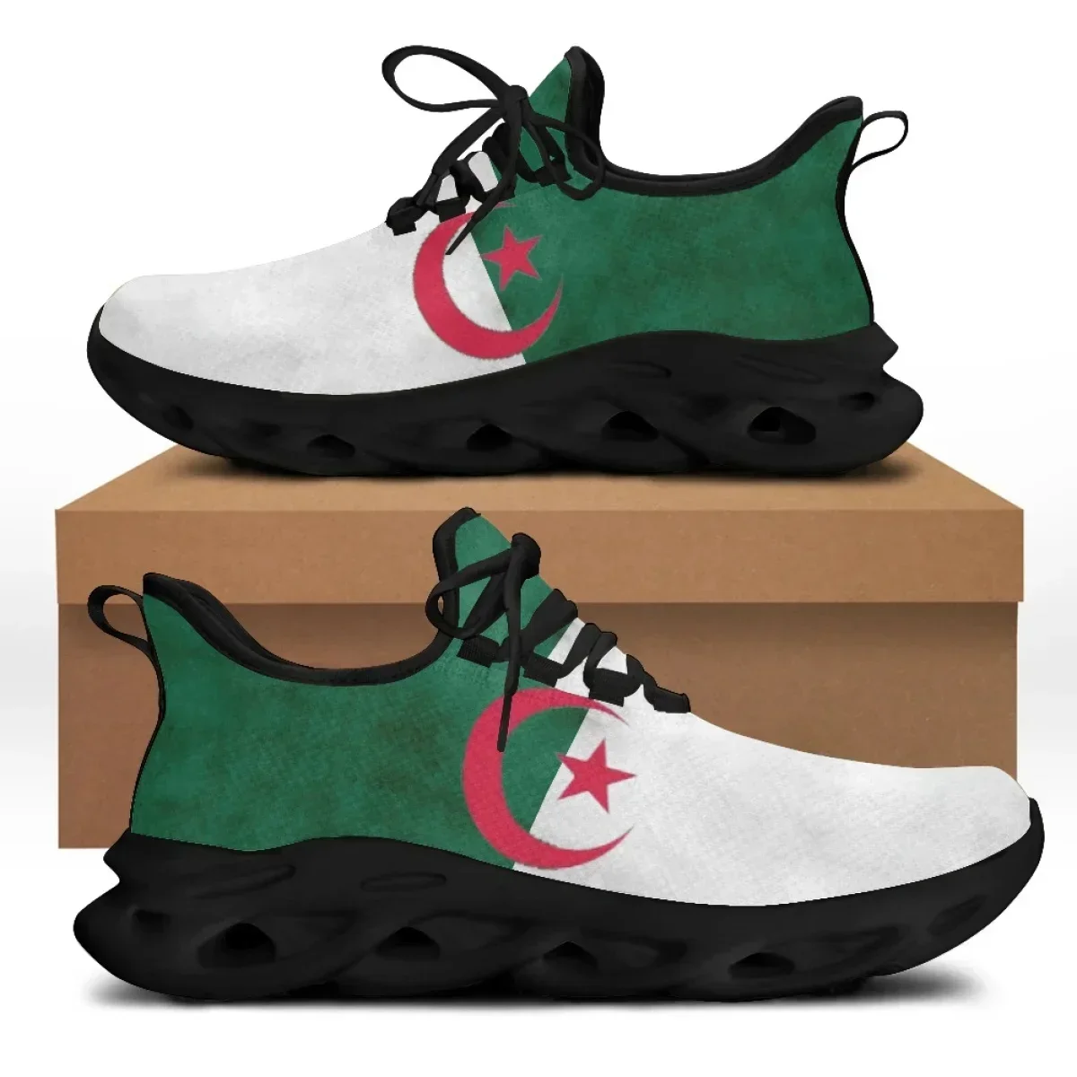 

New Flag Design Women Sneakers Ourdoor Walkable Athletic Shoes Summer Sprint Breathable Mesh Fabric Soccer Shoes 2022