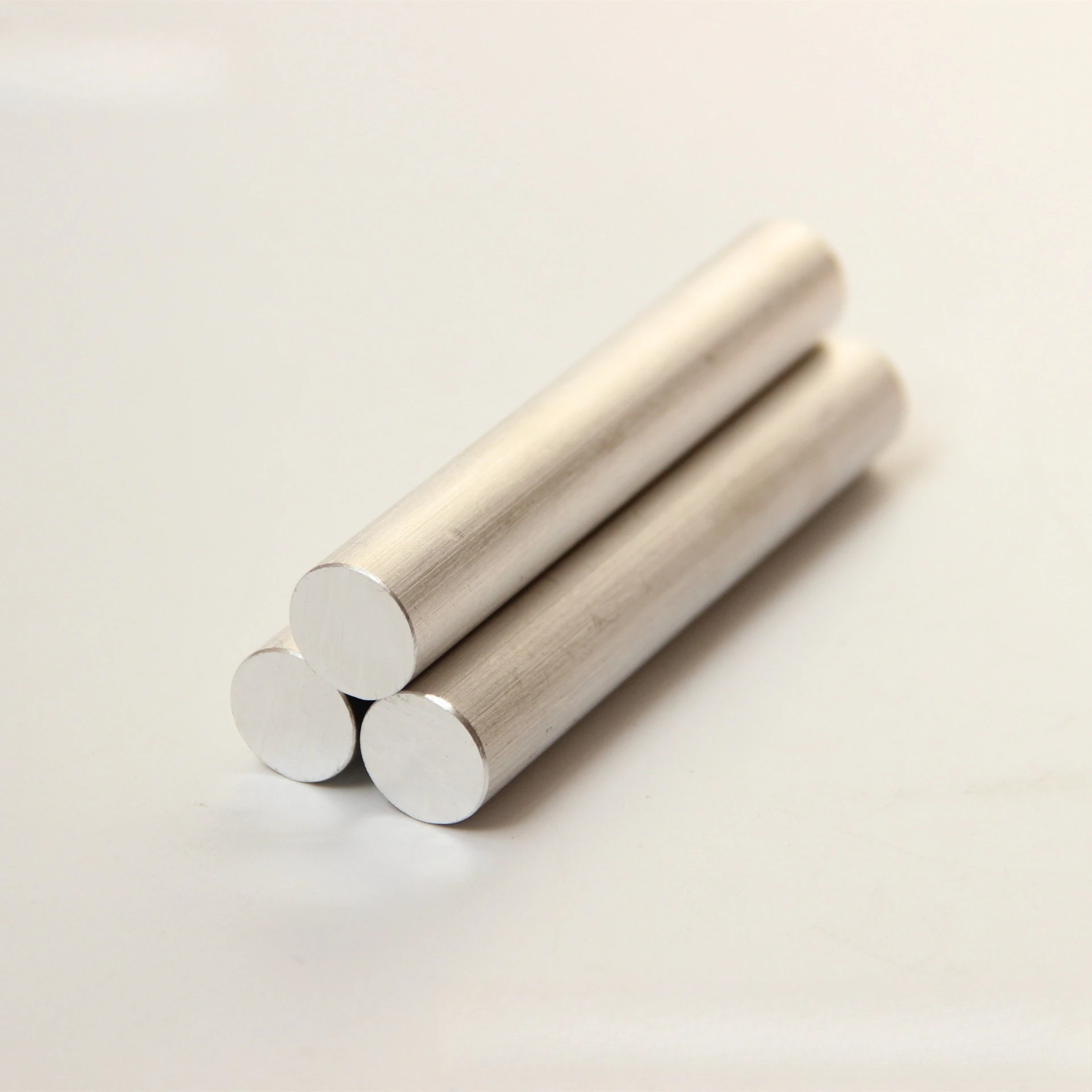 2Pcs High‑Purity Magnesium Fire Starter Rod Outdoor Camping Fire Ignition Tool Emergency Survival Fire Striker for Backpacking
