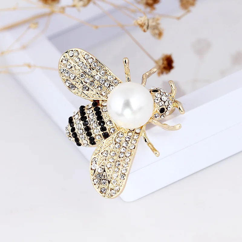 CINDY XIANG 2 Colors Choose Rhinestone Bee Brooches for Women Pearl Honeybee Pins Fashion Winter Insect Accessories Good Gift